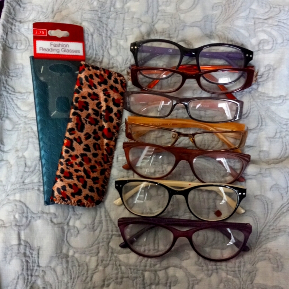 SOLD! Variety of Reading Glasses 2.5 and 2 cases